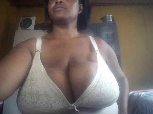 Melonboobs1 webcam