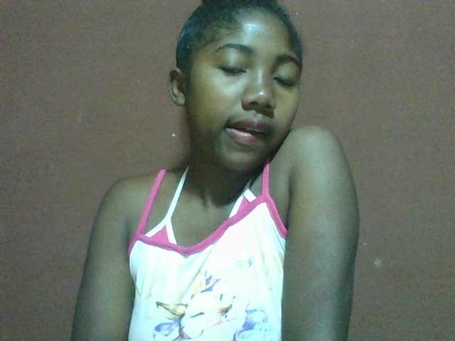 Annah21 from BongaCams