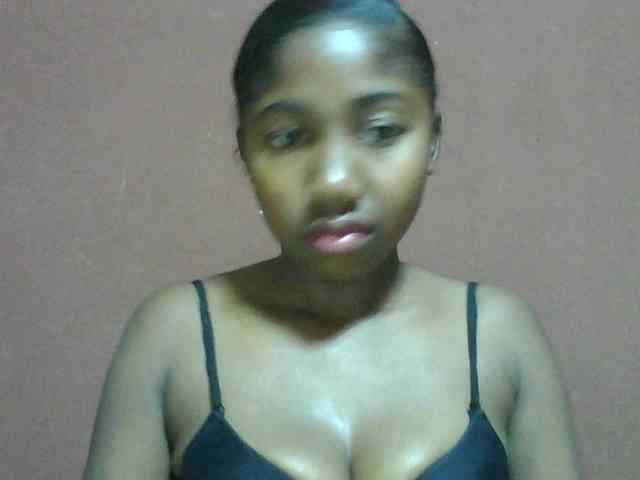 Annah21 webcam