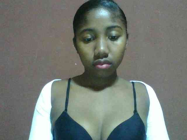 Annah21 webcam