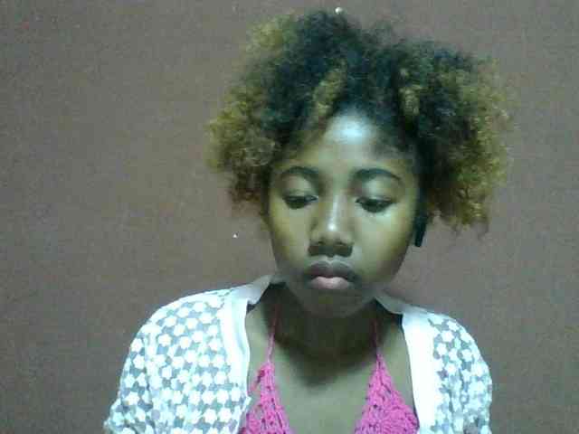 Annah21 webcam