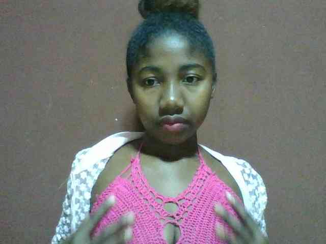 Annah21 webcam