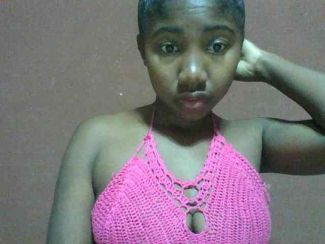 Annah21 webcam