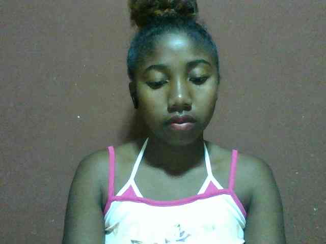 Annah21 webcam