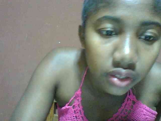 Annah21 webcam