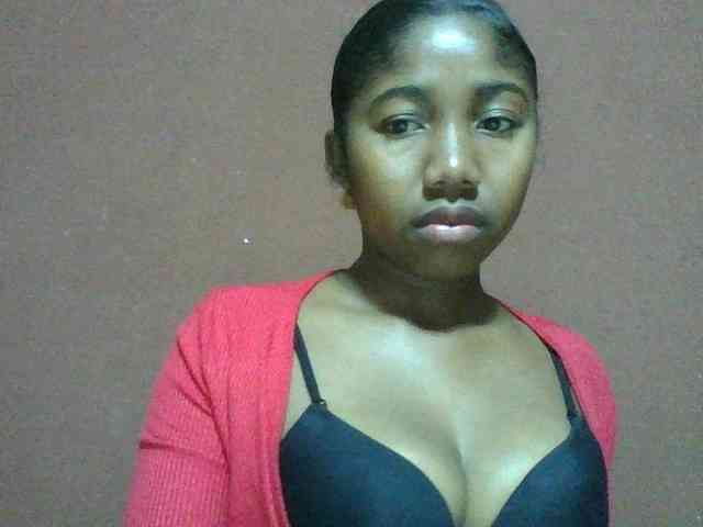 Annah21 webcam