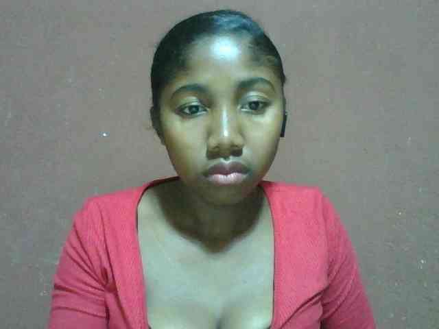 Annah21 webcam
