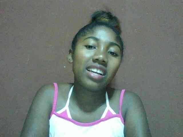 Annah21 webcam
