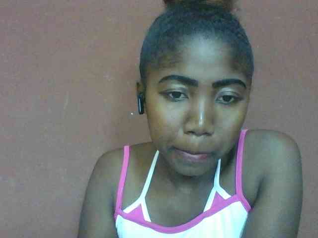 Annah21 webcam