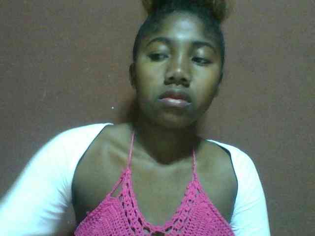 Annah21 webcam