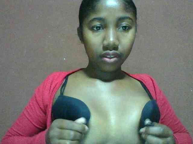 Annah21 webcam