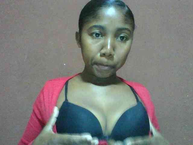Annah21 webcam