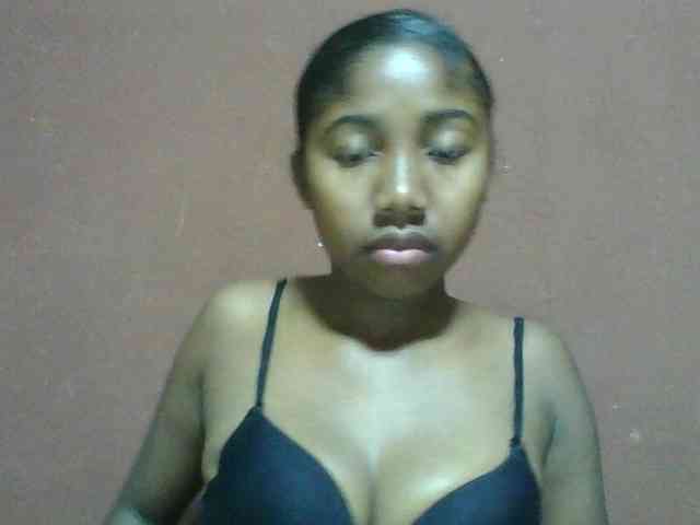 Annah21 webcam