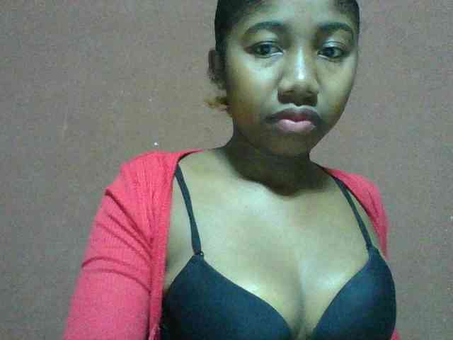 Annah21 webcam