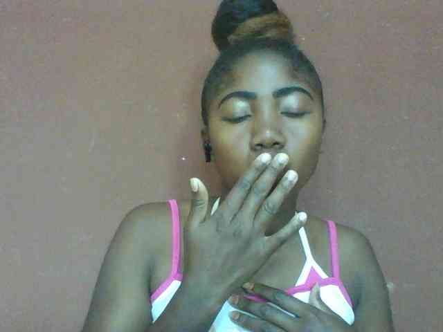 Annah21 webcam