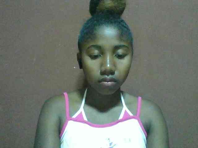 Annah21 webcam