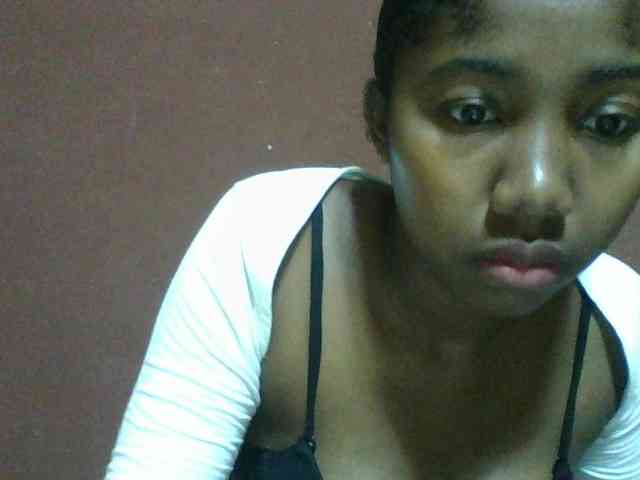 Annah21 webcam
