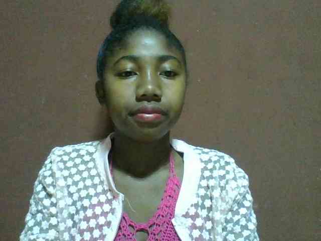 Annah21 webcam
