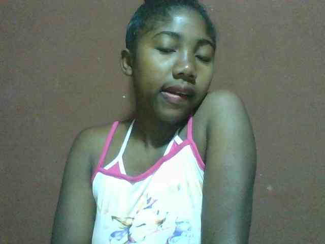 Annah21 webcam