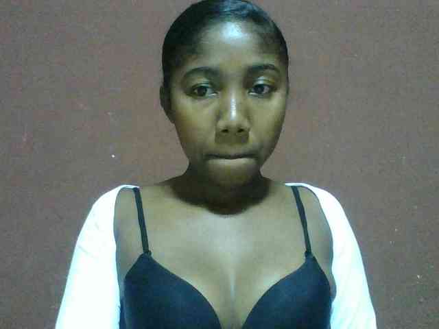 Annah21 webcam