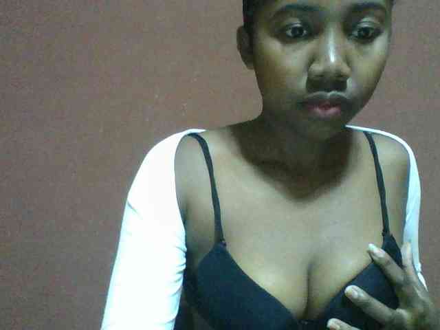 Annah21 webcam