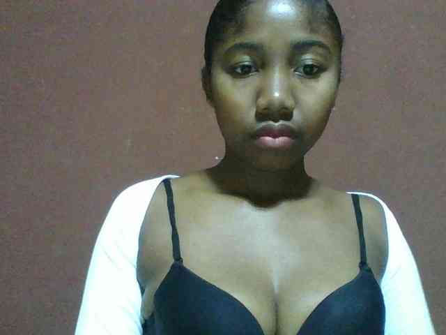 Annah21 webcam