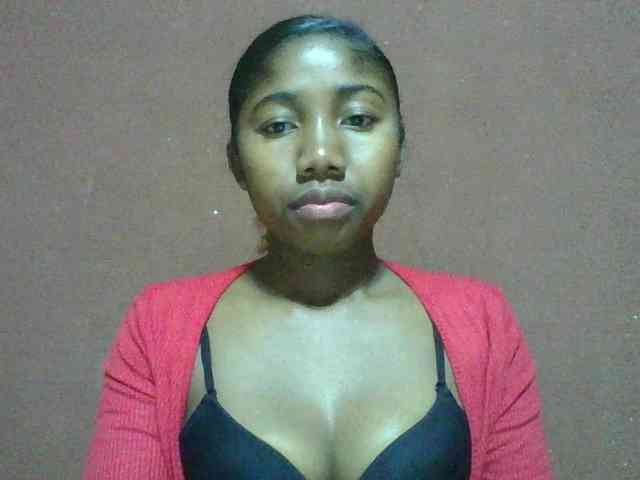 Annah21 webcam