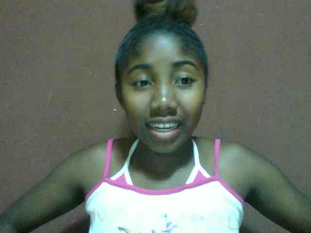 Annah21 webcam