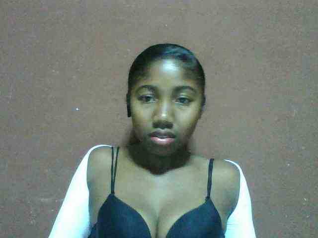 Annah21 webcam