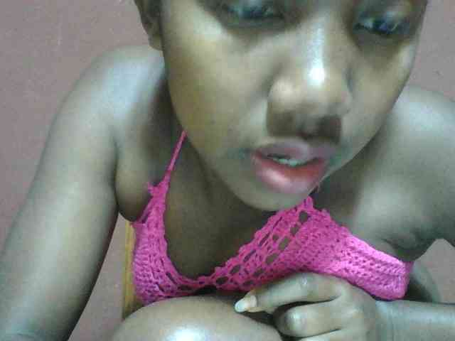Annah21 webcam
