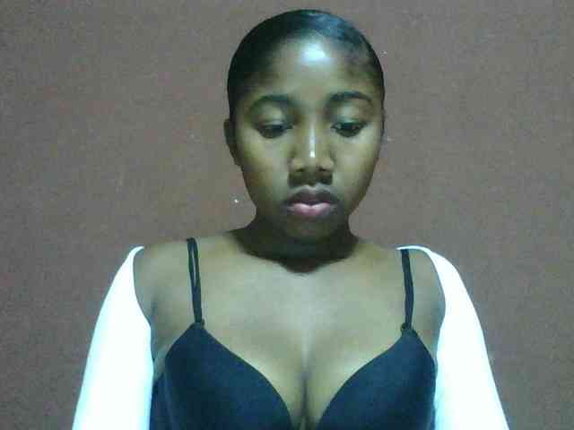 Annah21 webcam