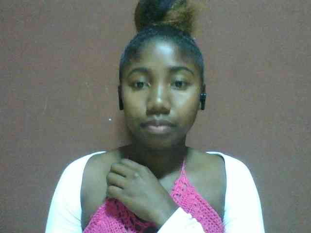 Annah21 webcam