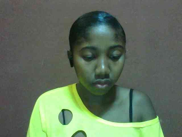 Annah21 webcam