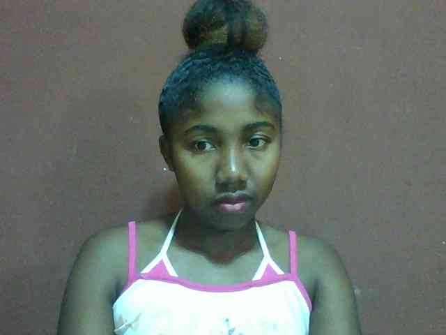 Annah21 webcam