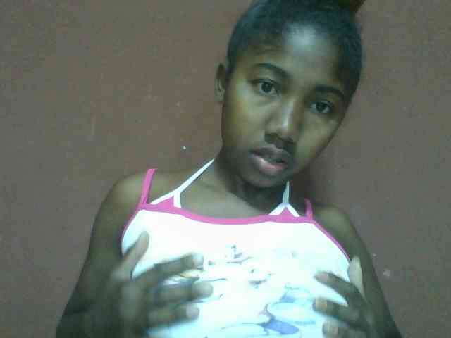 Annah21 webcam