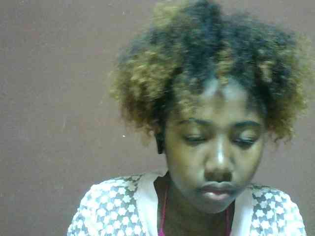 Annah21 webcam