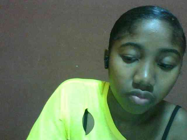 Annah21 webcam