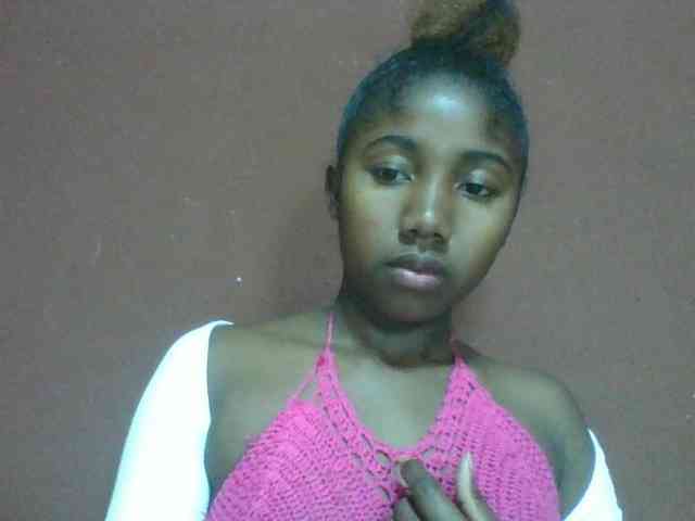 Annah21 webcam