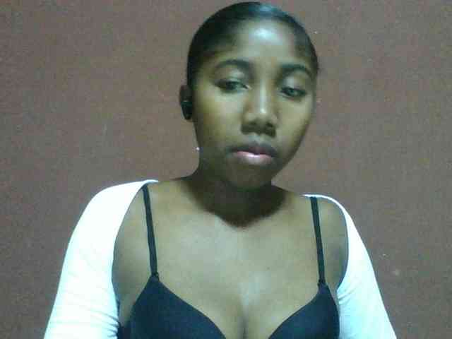 Annah21 webcam