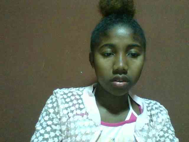 Annah21 webcam