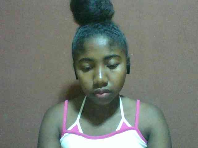 Annah21 webcam