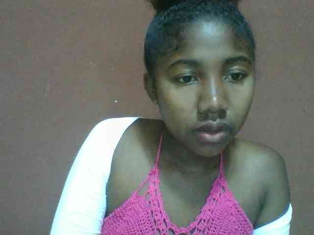 Annah21 webcam