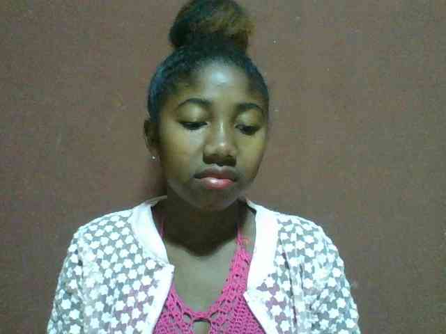 Annah21 webcam