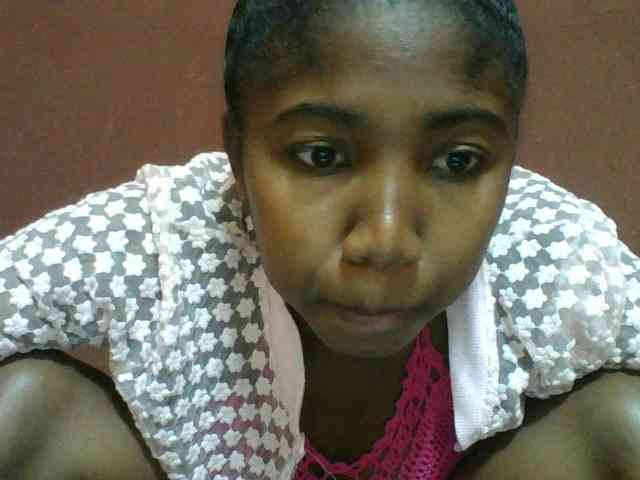 Annah21 webcam