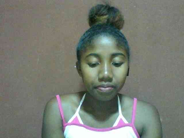 Annah21 webcam