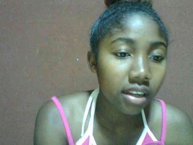 Annah21 webcam