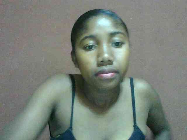 Annah21 webcam