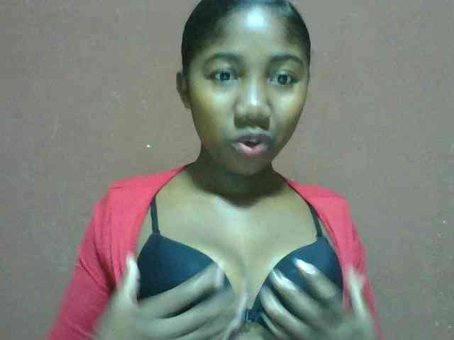 Annah21 webcam