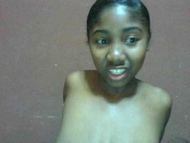 Annah21 webcam