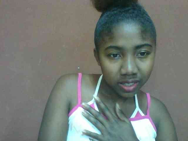 Annah21 webcam